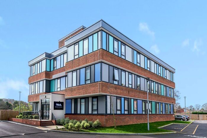 1 Bedroom Apartment To Rent In Thorhnill Court, Headington, OX3