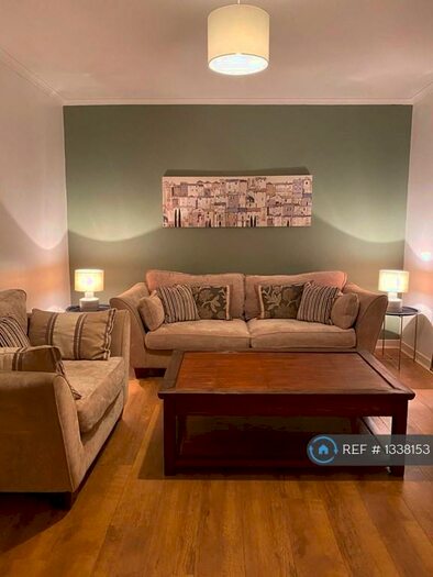 2 Bedroom Flat To Rent In Salisbury Court, Aberdeen, AB10