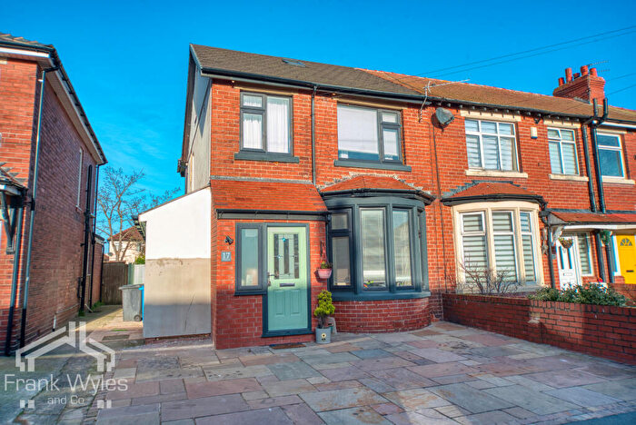 4 Bedroom End Of Terrace House For Sale In Cudworth Road, Lytham St. Annes, Lancashire, FY8