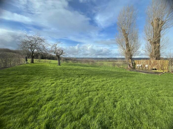 4 Bedroom Detached House To Rent In Church Road, Offham, ME19