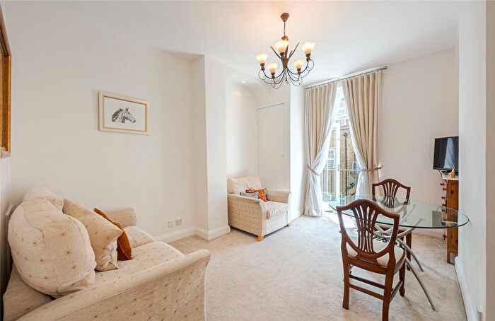 2 Bedroom Flat To Rent In St Georges Drive, London, SW1V