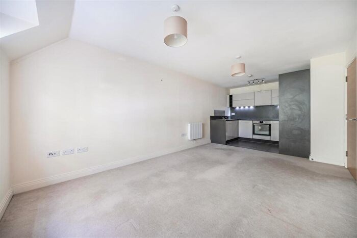 2 Bedroom Apartment For Sale In Wilmott House, Ashville Way, Wokingham, Berkshire, RG41
