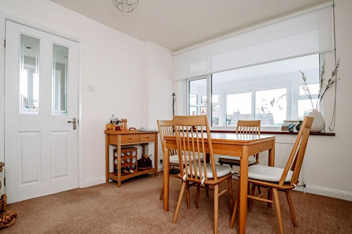 3 Bedroom Semi-Detached House For Sale In Winchester Crescent, Fulwood, S10