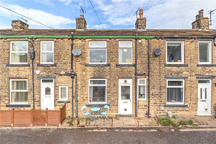 2 Bedroom Terraced House For Sale In East Parade, Baildon, West Yorkshire, BD17