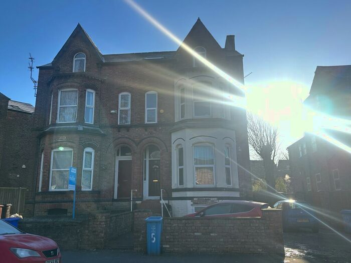 10 Bedroom Mews To Rent In Norman Road, Fallowfield, M14