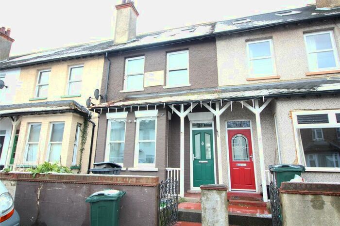 4 Bedroom Terraced House To Rent In Hedge Place Road, Greenhithe, Kent, DA9