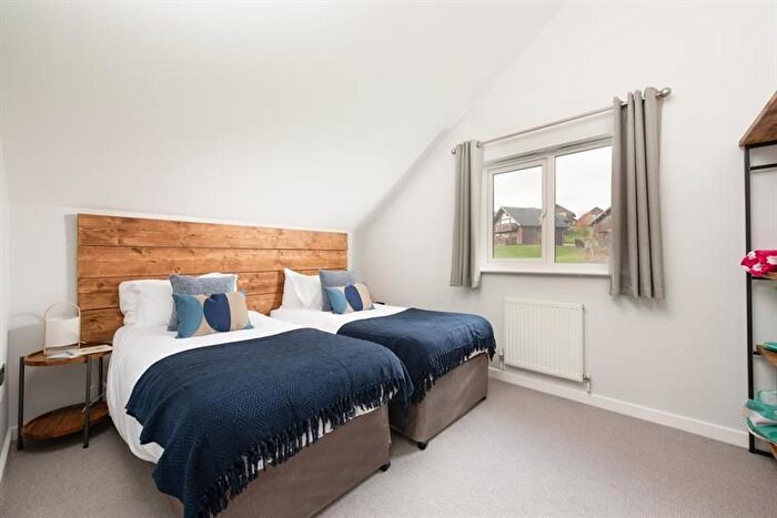 2 Bedroom Mobile/park Home For Sale In Winnards Perch, St. Columb, TR9
