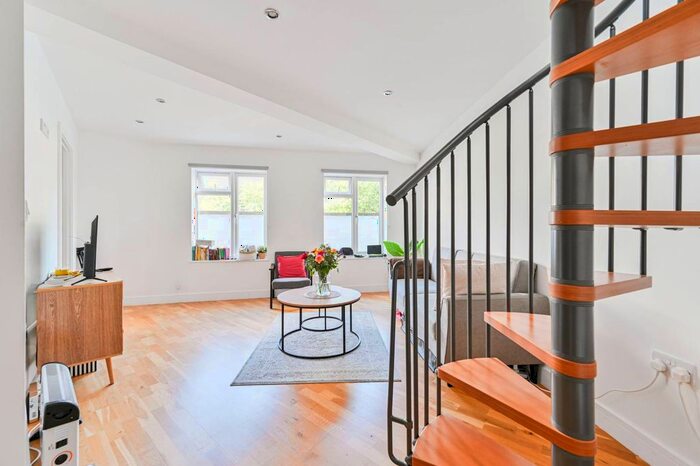 2 Bedroom Flat To Rent In Melbourne Grove, East Dulwich, East Dulwich, London, SE22