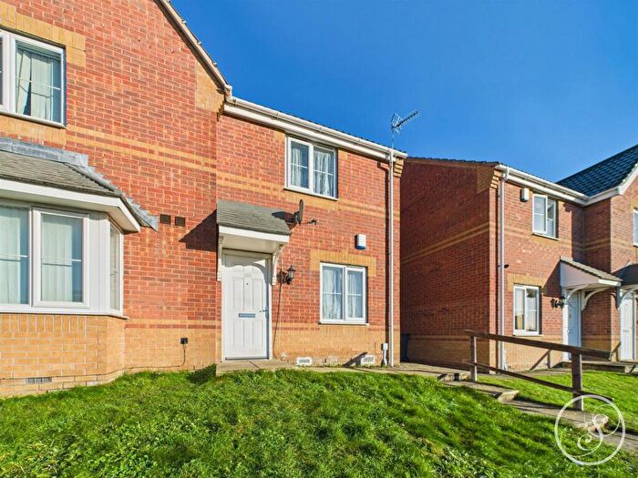 2 Bedroom Semi-Detached House To Rent In Amberton Road, Leeds, LS9