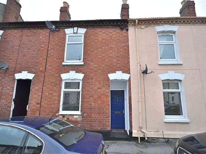 3 Bedroom Terraced House For Sale In Widden Street, Gloucester, Gloucestershire, GL1