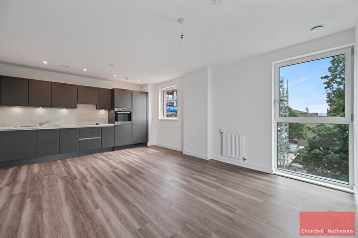 2 Bedroom Apartment To Rent In Green Street, London, E13