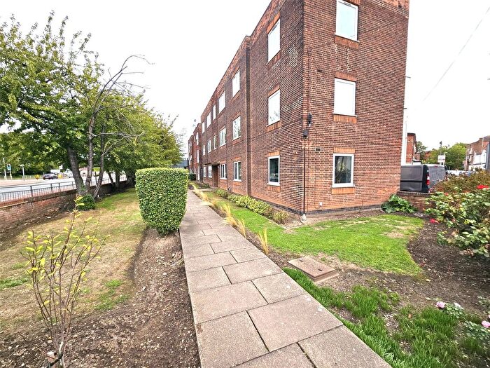 1 Bedroom Flat To Rent In Loughborough Road, West Bridgford, Nottingham, Nottinghamshire, NG2