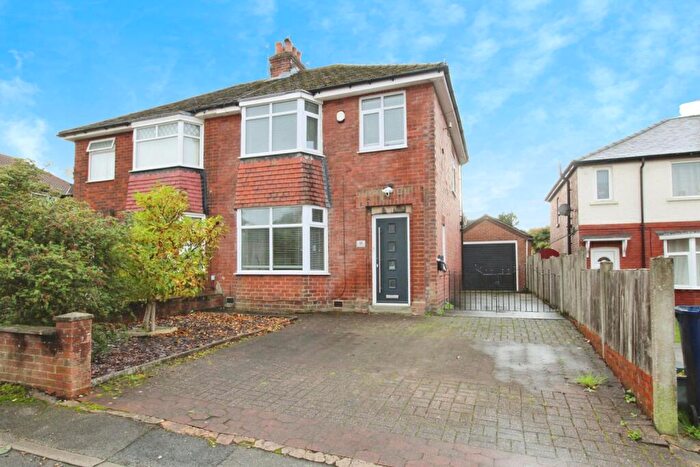 3 Bedroom Semi-Detached House To Rent In Mead Avenue, Leyland, Lancashire, PR25