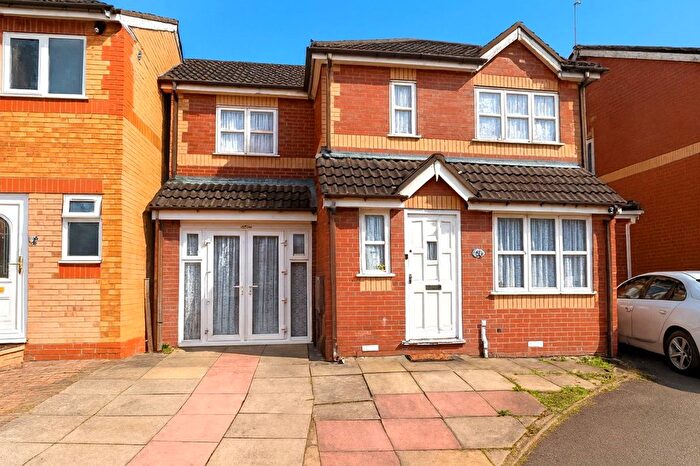 3 Bedroom Link Detached House For Sale In Mill Burn Way, Birmingham, West Midlands, B9