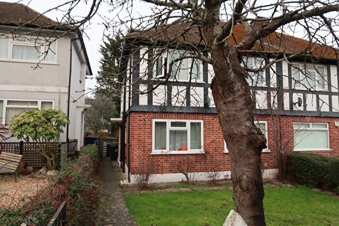 2 Bedroom Maisonette To Rent In Goring Way, Greenford, UB6