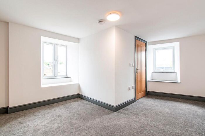 1 Bedroom House Of Multiple Occupation To Rent In Webbs Cottage, Pike Street, PL14