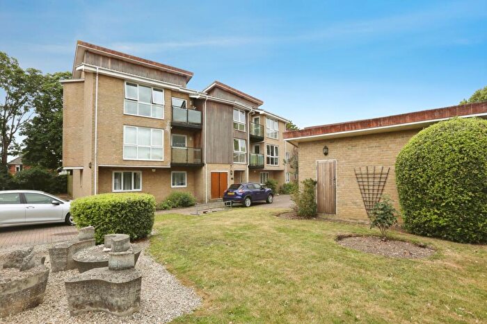 2 Bedroom Flat For Sale In Regents Park Road, Southampton, Hampshire, SO15