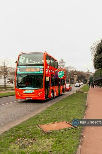 Studio To Rent In Rose Street, Edinburgh, EH2
