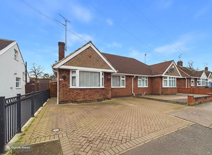 2 Bedroom Semi-Detached Bungalow For Sale In Southfield Road, Duston, NN5