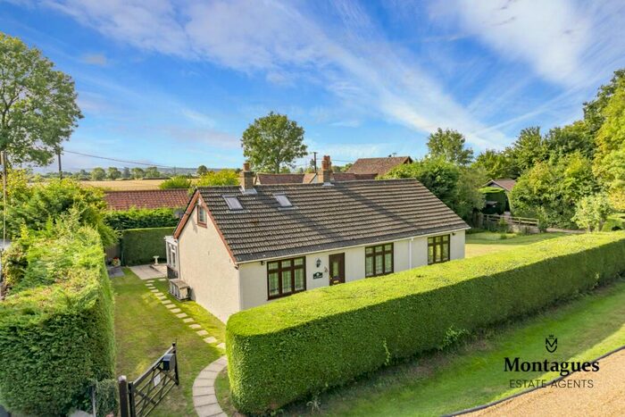 4 Bedroom Detached House For Sale In Epping Long Green, Epping Green, CM16