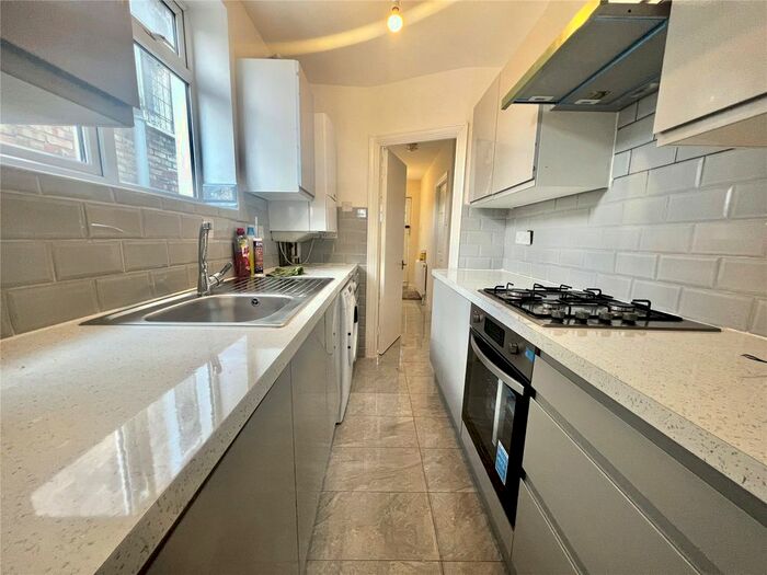 3 Bedroom Detached House To Rent In Conway Crescent, Perivale, Greenford, UB6