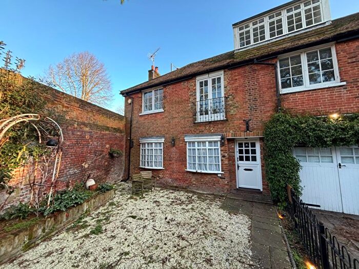3 Bedroom End Of Terrace House To Rent In Hill House, Stanmore Hill, Middlesex, HA7