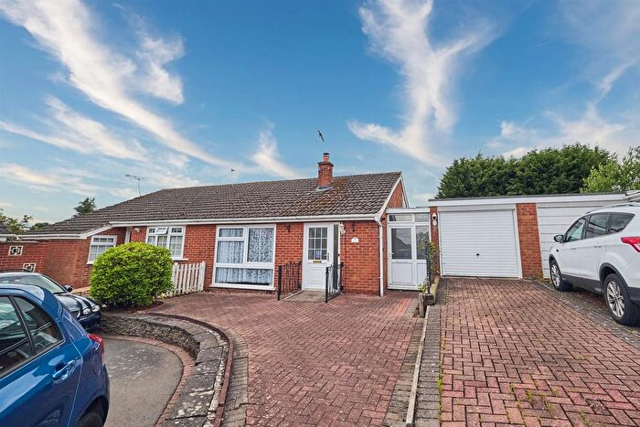 2 Bedroom Semi-Detached Bungalow For Sale In Lynwood Close, Desford, LE9