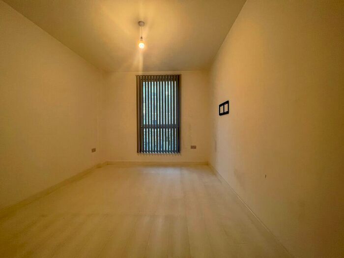 4 Bedroom Town House To Rent In Benson Street, Barking, IG11
