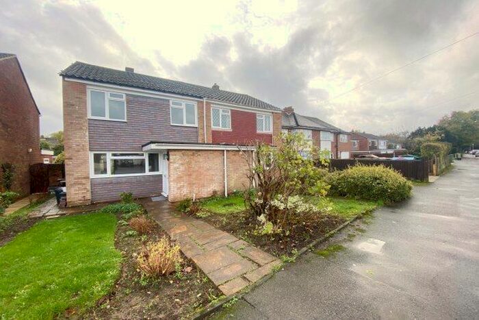 3 Bedroom Property To Rent In Jail Lane, Westerham, TN16