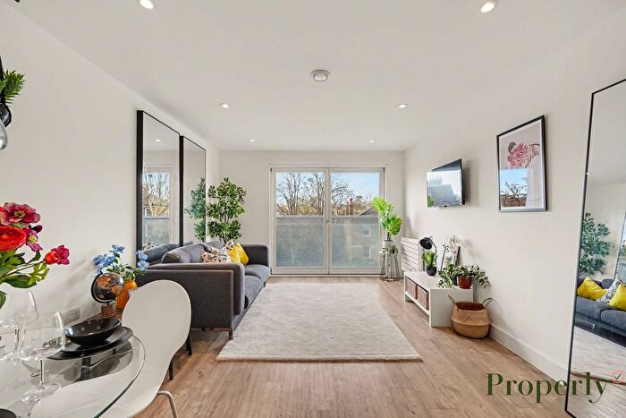 1 Bedroom Flat For Sale In Clapham Road, Typographic Building, SW9