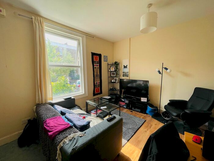 1 Bedroom Flat To Rent In Clapham Manor Street, London, SW4