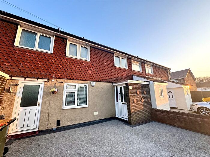 3 Bedroom Terraced House For Sale In Waltwood Road, Llanmartin, Newport, NP18