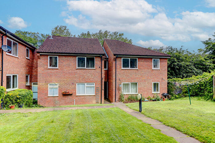2 Bedroom Apartment To Rent In Eaton Avenue, High Wycombe, Buckinghamshire, HP12