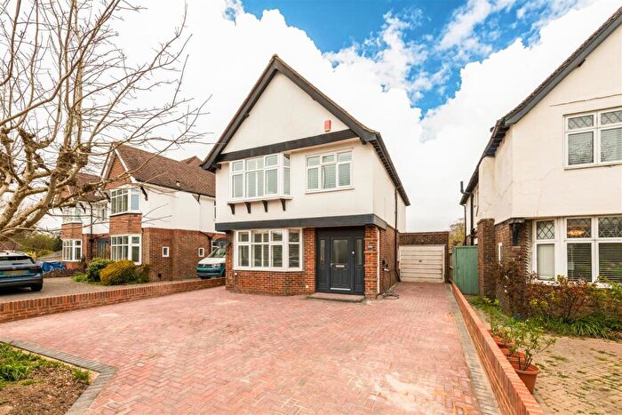 4 Bedroom Detached House For Sale In Upper Shoreham Road, Shoreham-By-Sea, BN43
