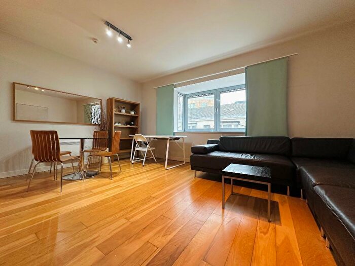 2 Bedroom Flat To Rent In Clock Tower Apartments, Queens Road, Brighton, BN1