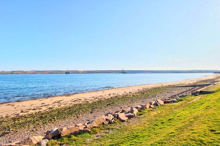 4 Bedroom Semi-Detached House For Sale In Saltburn, Invergordon, IV18