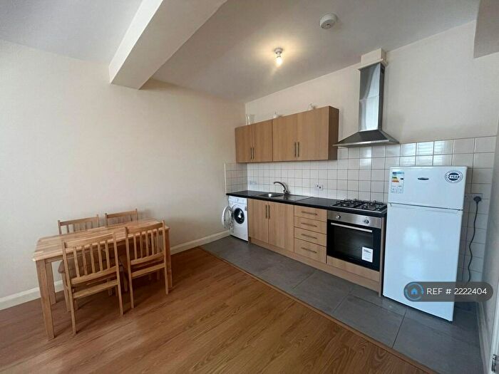1 Bedroom Flat To Rent In High Street, Slough, SL1
