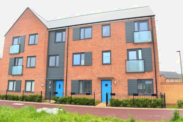 2 Bedroom Maisonette For Sale In Fen Street, Brooklands, MK10