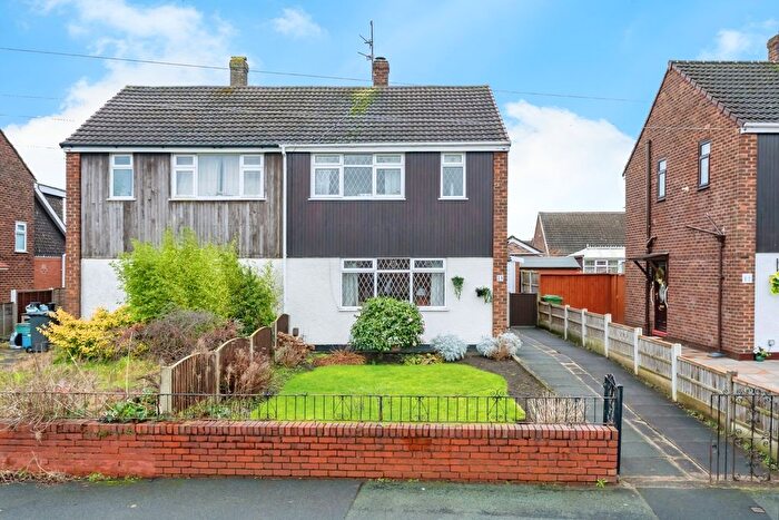 2 Bedroom Semi Detached House For Sale In Copeland Road, Warrington, Cheshire, WA4