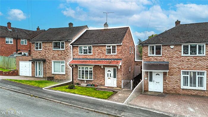 3 Bedroom Semi-Detached House For Sale In Lomita Crescent, Tamworth, Staffordshire, B77