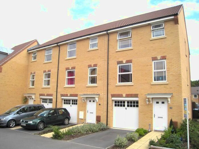 4 Bedroom Detached House To Rent In Sunlight Gardens, Fareham, Hampshire, PO15