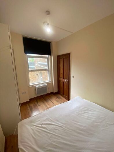 1 Bedroom Flat To Rent In Spacious Bedroom Flat To Let, Kilburn ., NW6