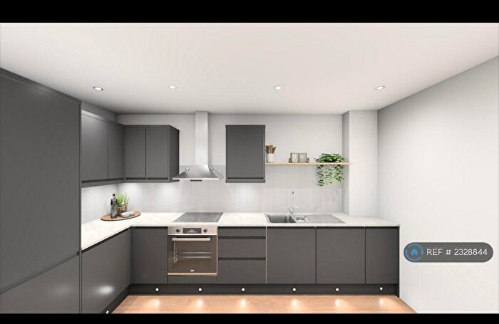 1 Bedroom Flat To Rent In Middlepark Drive, Northfield, Birmingham, B31