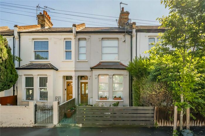 4 Bedroom Terraced House To Rent In Sandringham Road, London, NW2