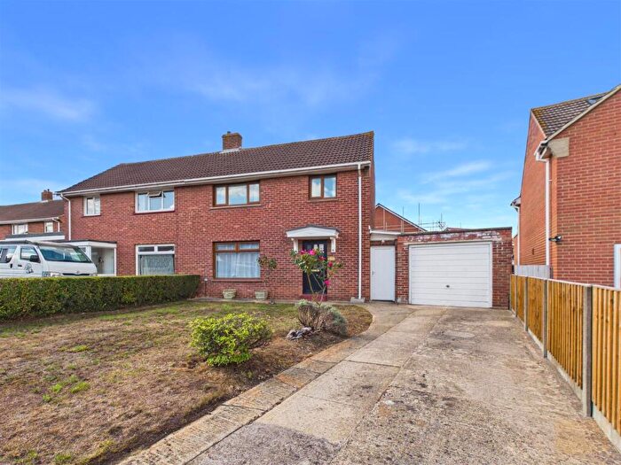 3 Bedroom Semi-Detached House For Sale In Maple Drive, Brockworth, Gloucester, GL3