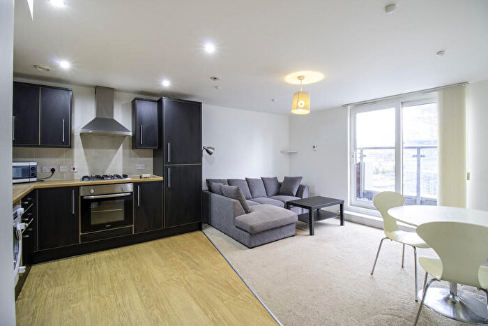 1 Bedroom Apartment To Rent In Cypress Point, Leeds City Centre, LS2