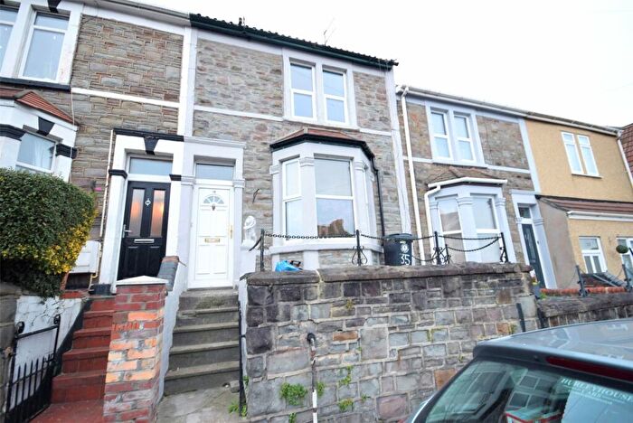 3 Bedroom Terraced House To Rent In Air Balloon Road, Bristol, BS5