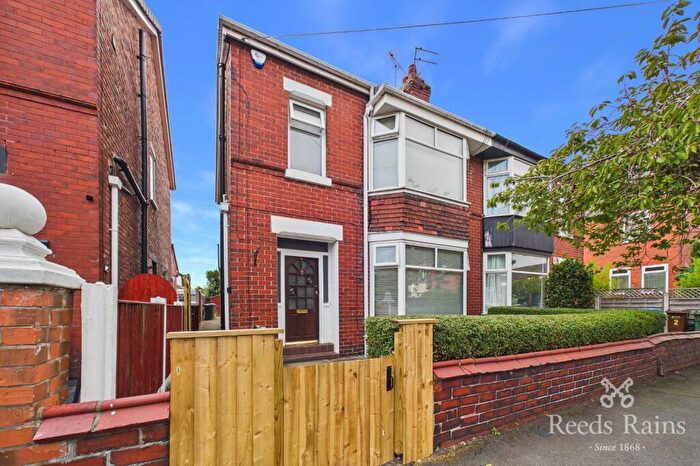 3 Bedroom Semi-Detached House For Sale In Ansdell Road, Stockport, Greater Manchester, SK5