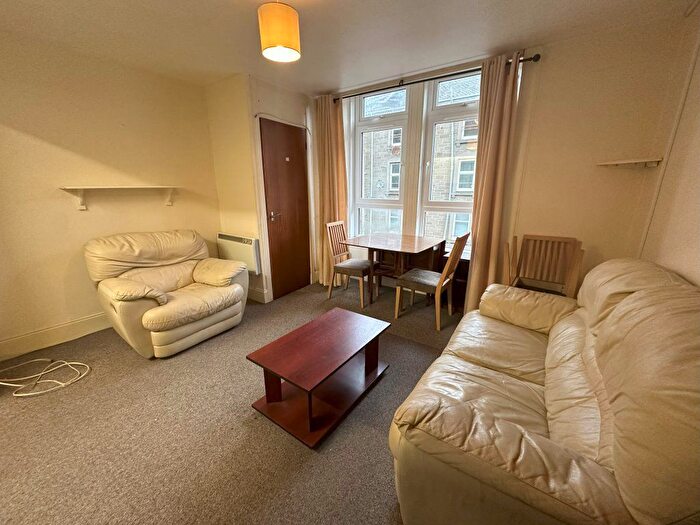2 Bedroom Flat To Rent In Balmore Street, Dundee, DD4