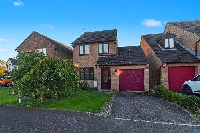 3 Bedroom Detached House For Sale In Little Meadow, Great Oakley, NN18